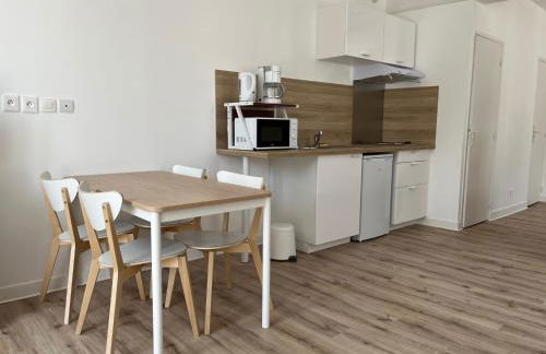 Appart'hôtel La Suze sur Sarthe - Photo 2