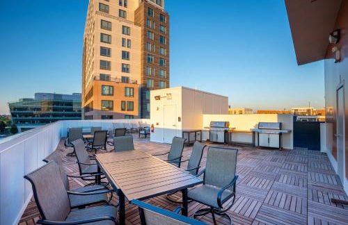 Luxury 2-bed at The Vera Rooftop Deck, Near MBTA - Foto 15