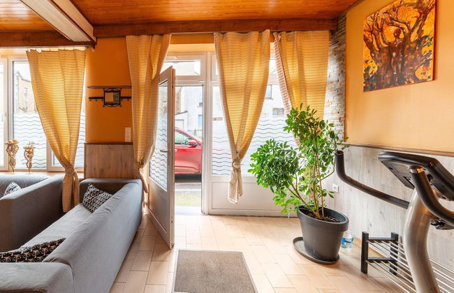 Expansive Holiday Home in Ardennes with Hot Tub - Photo 17