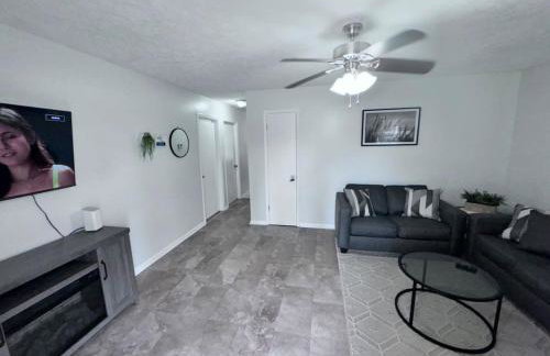 Downtown and Near, I-95. Pet Yes - Photo 33