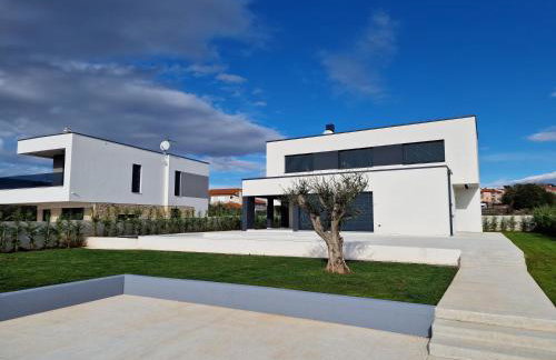 Amazing private villa with outdoor swimming pool in Vodnjan - Photo 42