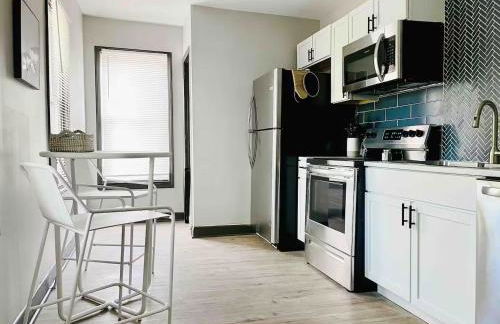 Suite Home Indiana Apartments - Photo 26