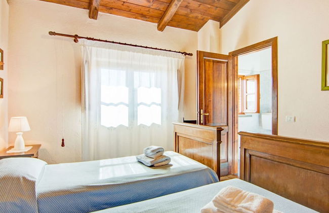 Rustic Serenity Farmhouse - Foto 2