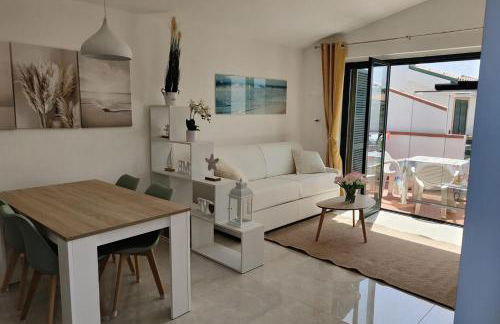 Maxine Mare Blu - Sleeps 4 - 3 Mins To Beach - Foto 3