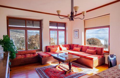 Το σπιτι της Ελευθερίας και της Σοφίας - Foto 37