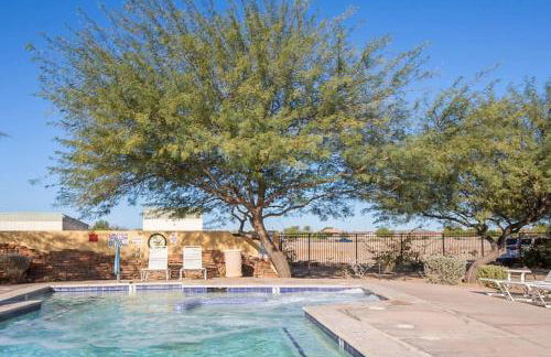 Beautiful Studio Apt in a great resort setting with fountains, courtyards, and pool with bar - Foto 70