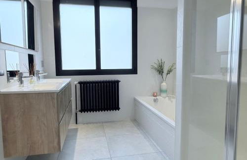 Villa Lumière - Confort, spa, piscine, recharge véhicule & babyfoot - Foto 15