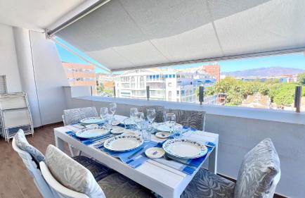 Magnífico Ático 4 hab frente a la playa con piscinas parking incluido por keywise - Foto 18