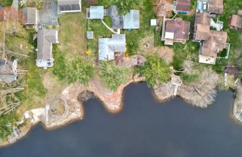 Waterfront Gladwin Vacation Rental with Lake View! - Foto 34