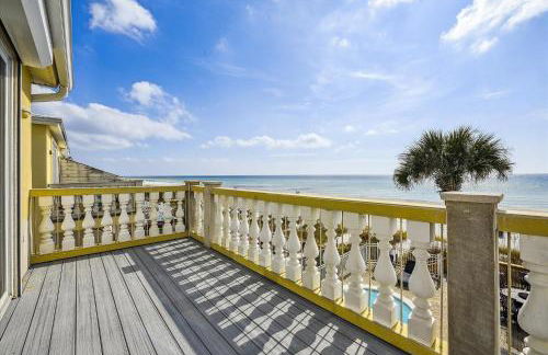 Just Beachy - 5 Bedroom Beach Front Home! Sleeps 20 Home by RedAwning - Foto 75