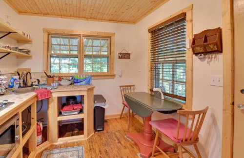 Cozy Beattyville Cabin with Fire Pit - Foto 11