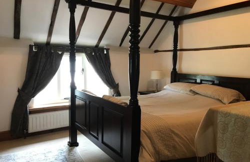 Village period cottage - Photo 2