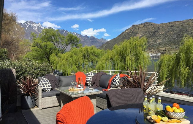 Lake Edge Family Cottage Panoramic View - Foto 1