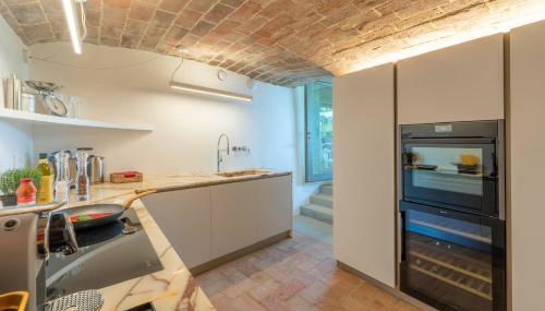 Villa esclusiva nella torre del castello di Tignano tra lusso, storia e natura nel cuore del Chianti - Foto 5