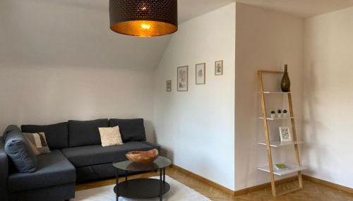 Großzügiger Komfort direkt am Waldrand - Foto 3