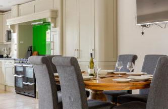 Spacious farmhouse with stunning valley views - Foto 36