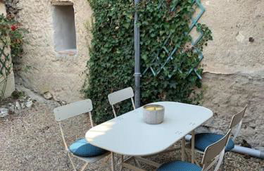 Maison cosy cœur de bastide+ cour + vue sur toits - Foto 2