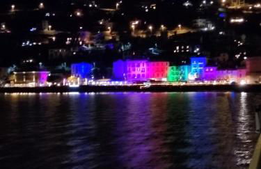 Casa Hygge - Lake Front - Photographer's Art Home - Photo 61