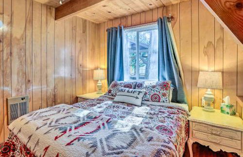 Cozy A-Frame with Hot Tub Near Arrowbear Lake! - Foto 16