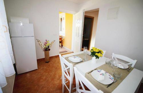 Charmantes Ferienhaus mit Meerblick, 2 Fahrraeder, Grill, privater Balkon, Waschmaschine - Foto 4