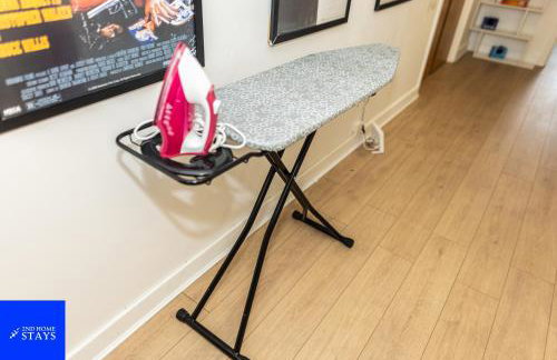 2ndHomeStays-Digbeth-B12 I Large Stylish 2-Bed Apartment I Ensuite I Sleeps 6 I Free Parking & WiFi I Perfect for Work Stays, Relocations & Holiday I Near Birmingham Project Sites & Attractions - Foto 51