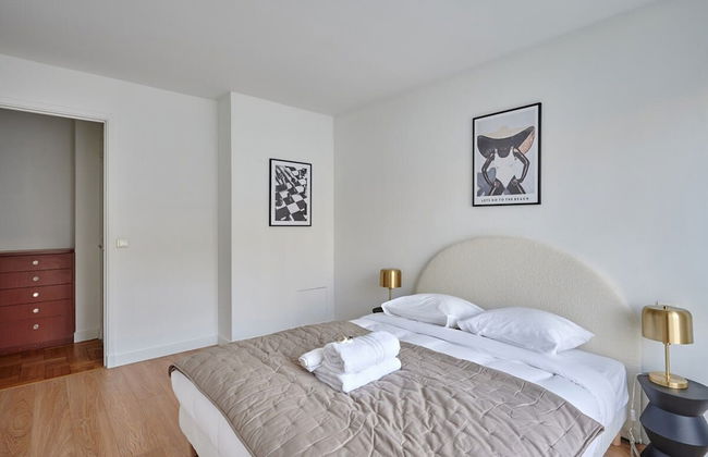 Superb Apartment in the Heart of the 16th District - Photo 4