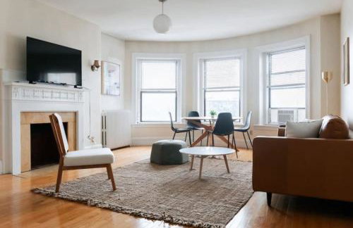Stunning 1BR Steps to Fenway - Foto 1