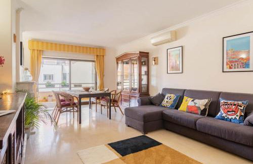 Central Cascais Apartment with private parking - Foto 1
