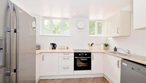 The Boathouse - Photo 3