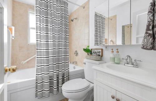 Stylish & Bright 4BR - Close To Whitworth - Foto 28