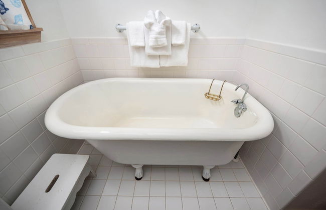 Secluded Waterfront Retreat for 23 Dock, Pets OK - Foto 23