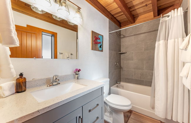 Indigo Owl by Avantstay Cabin w Firepit Minutes to Lake Slopes - Photo 22