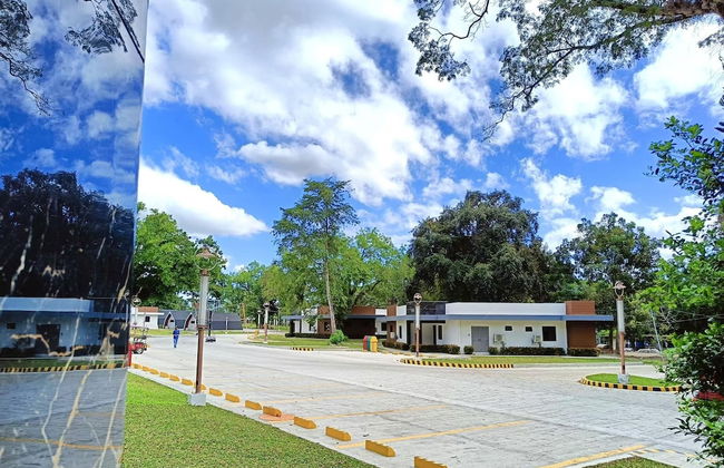 Aurora Villas and Cabin Resort - Photo 55