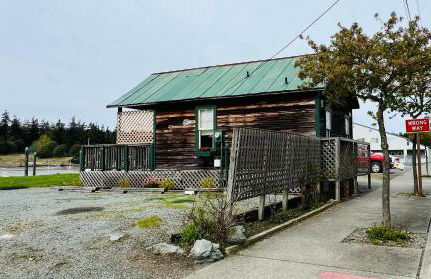 Bridge Tender Shack with hot tub on deck - Foto 8