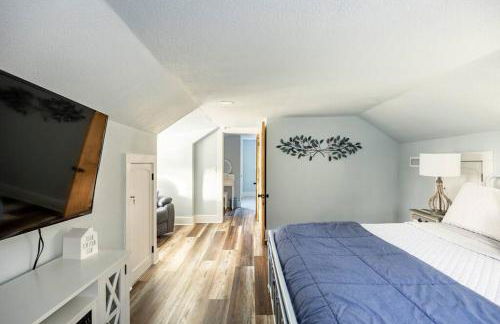 Riverside Relaxer w/Hot Tub+Fire Pit +Wifi & view - Foto 77