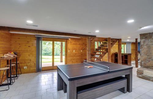 3,000 Sq Ft and Game Room Ozarks Serenity Cabin! - Foto 12