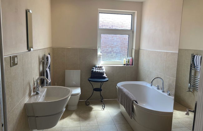 6 Bed-sleeps 12-hot Tub-free Parking-pet Friendly - Photo 21