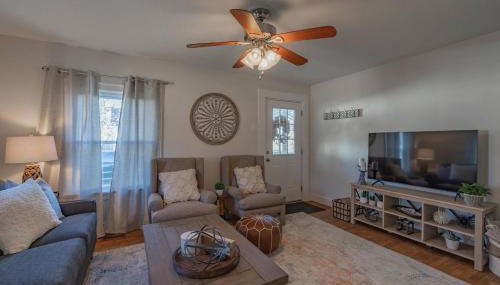 Lodge On Landess - Photo 2