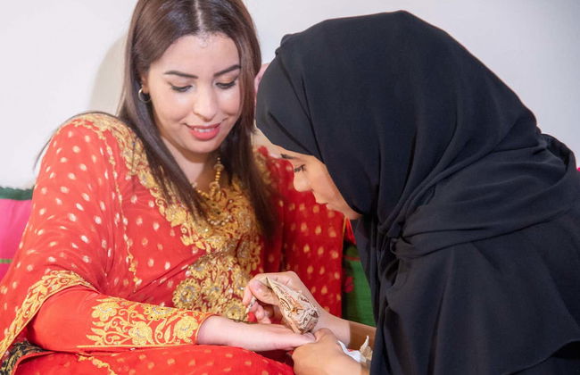 Henna Experience in Khasab - Photo 3