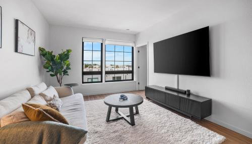 Modern Riverfront Loft Proximity to Downtown - Foto 4