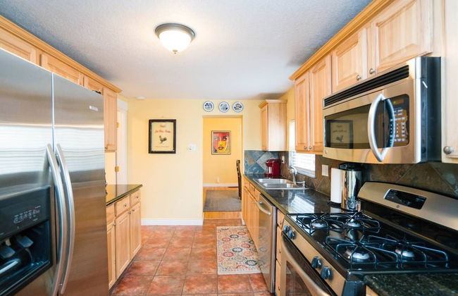 Artisan Victorian Spacious Backyard Great Location - Foto 11