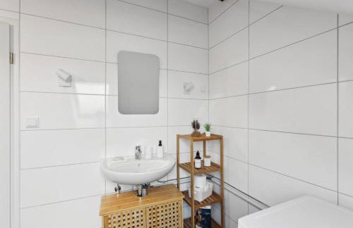 Stylish & Relaxing Penthouse ~ Workspace ~ Parking - Foto 13