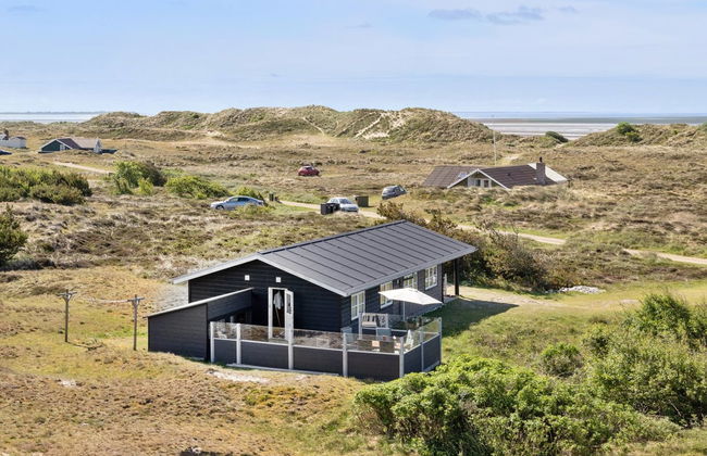 3 bedroom House in Sønderho with terrace - Photo 1