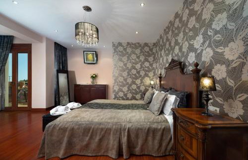 Newly Renovated Villa 4 Seasons with BBQ, private pool, ping pong and football table - Foto 45