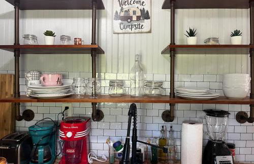 Covered Bridge Hideaway, swimming hole hot tub - Foto 16