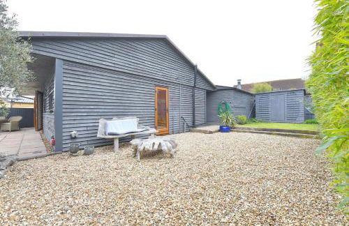 Gorgeous 3BD Cottage in the Heart of Guildford - Foto 33