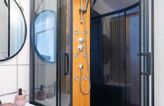 La Rosée - Studio Zen à 50m des Thermes - Vue Casino, SDD hydromassante, Smart TV - Foto 5