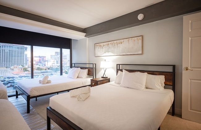 Stay together on the strip - 6 comfy beds w/view! - Foto 10