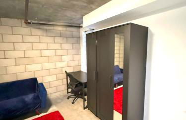 Modern 2 Bdrm w/Parking in the Heart of Hillcrest - Foto 7