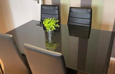 City Centre - Next to Hilton Hotel - Victoria Centre 2 Bedrooms Apartments - Close to Theatre Royal - in Victoria Centre Shopping Centre - 24 Hours Access - Parking Cars or Vans from Five Pounds a Day - Onsite Parking from Ten Pounds a Day - Foto 26